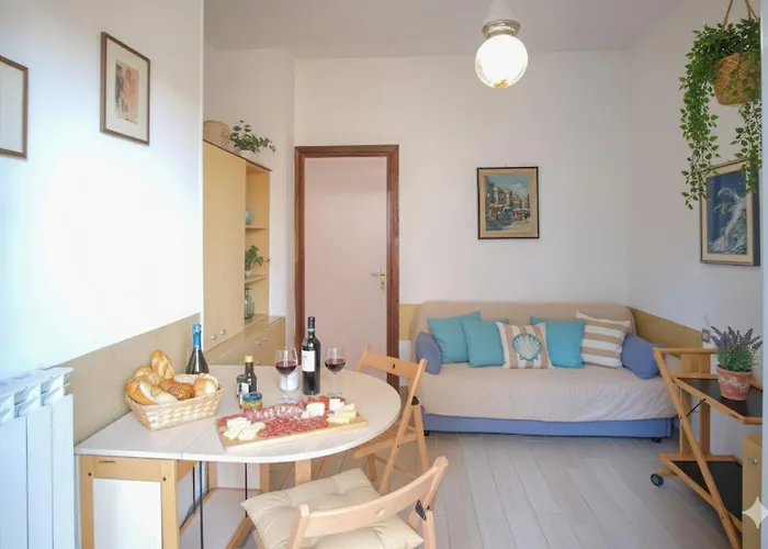 Il Golfo Di Diana * 迪亚诺马里纳